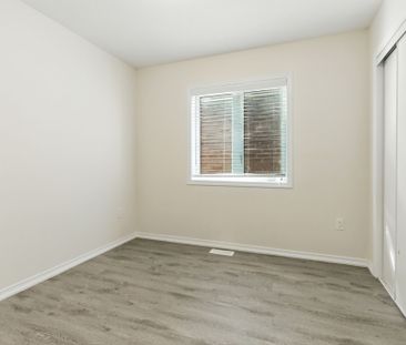 For Lease - 16 Froggy Drive, Thorold, Ontario - Photo 4