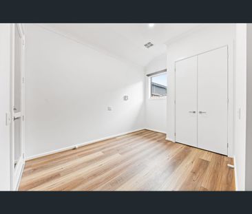 44 Charming Loop, Officer, Vic 3809 - Photo 1
