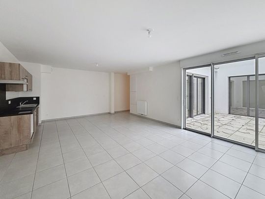 Location Appartement 6 pièces 85m² BORDEAUX 33000 - Photo 1