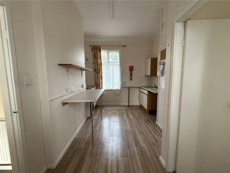 2 bedroom end of terrace house to rent - Photo 2
