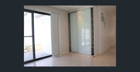 Cosy Two Bedroom Family Home... - Photo 5