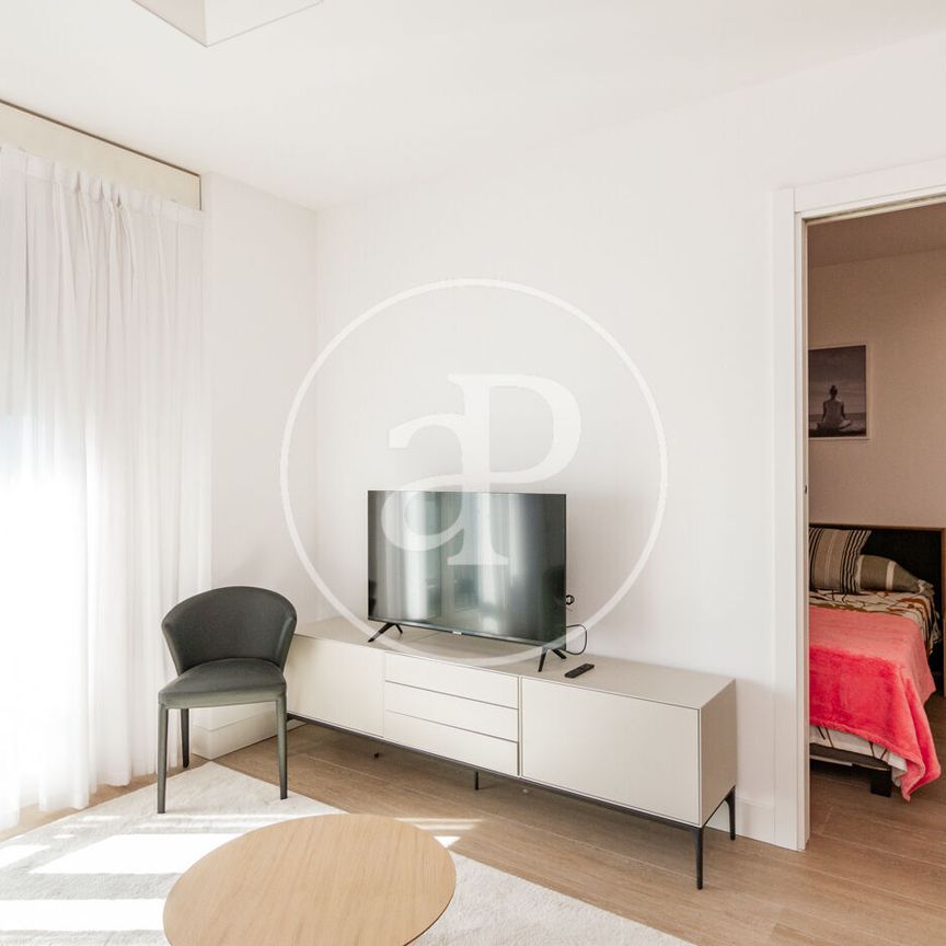 Flat for rent in Sanchinarro (Hortaleza) - Photo 1