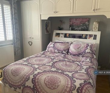2 bedroom maisonette to rent - Photo 2