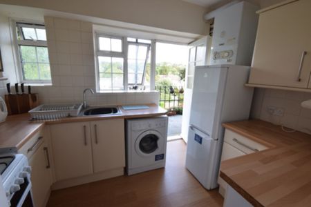 2 Bedroom Flat To Rent in Westbourne - £1,343 pcm Tenancy Info - Photo 3