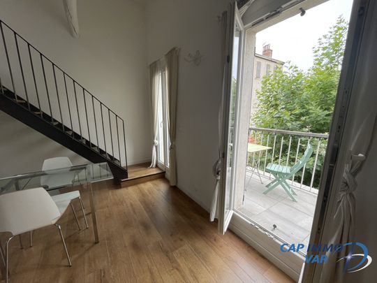 Location Appartement 2 pièces 45m² MARSEILLE 5ème - Photo 1