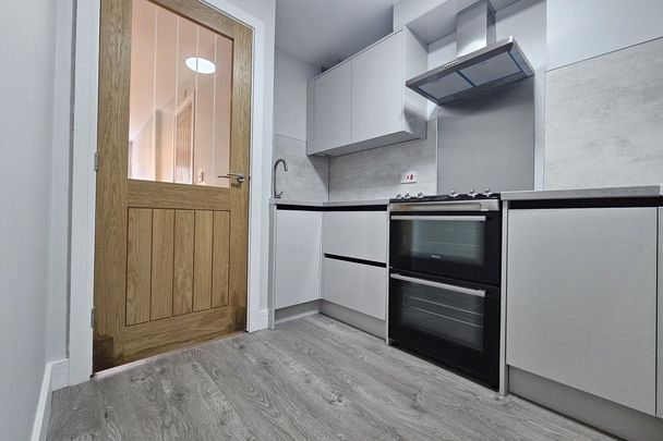 Headingley Road - Photo 1
