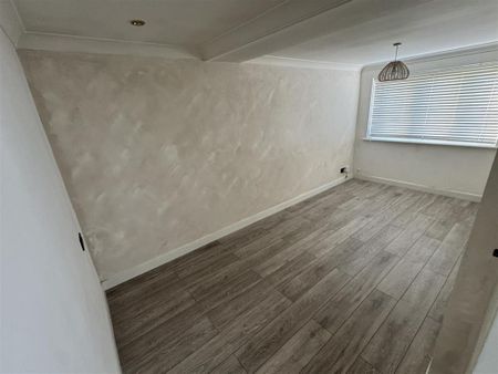 4 bedroom house to rent - Photo 4