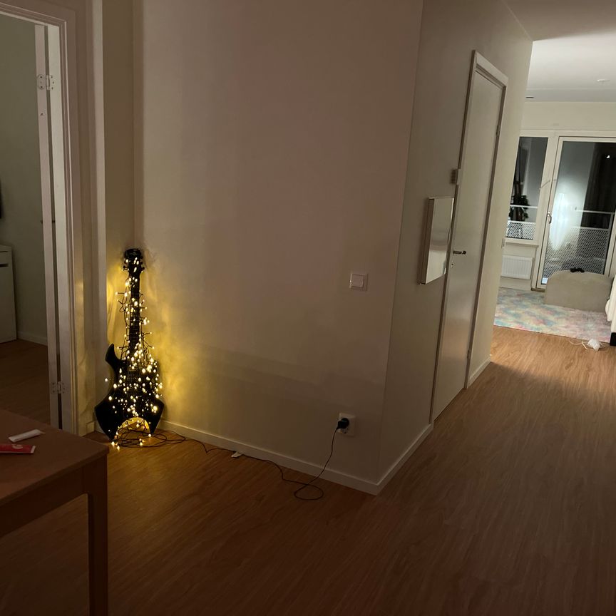 Valviksgatan, Kista - Photo 1