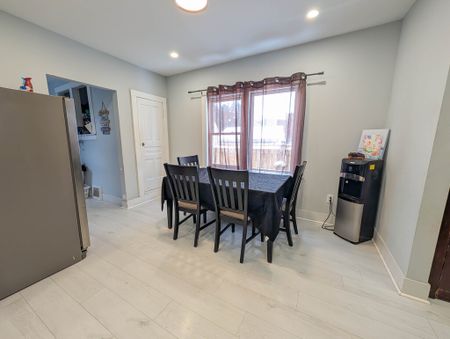 173 Lake St, St. Catharines - 4 Bed Fully Detached Home - Photo 5