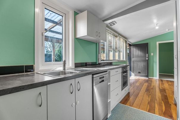 Cosy Cottage with quiet outdoors - Photo 1