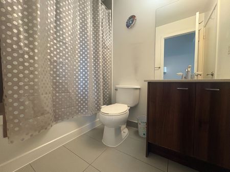 For Lease - 5101 Dundas Street Unit# 1002, Toronto, Ontario - Photo 4