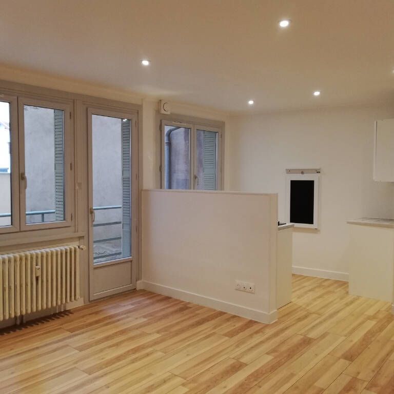 Location appartement 1 pièce 26.76 m² à Bourg-en-Bresse (01000) - Photo 1