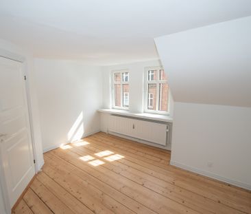 Lys og moderne lejlighed med gårdhave i Aalborg - Foto 1