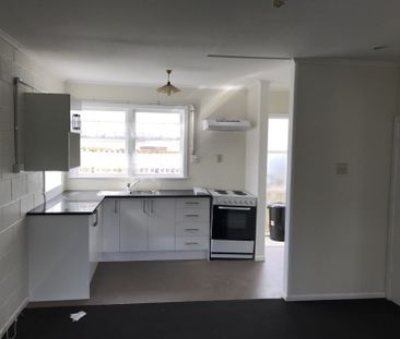 MANUREWA, 1 BEDROOM - Photo 5