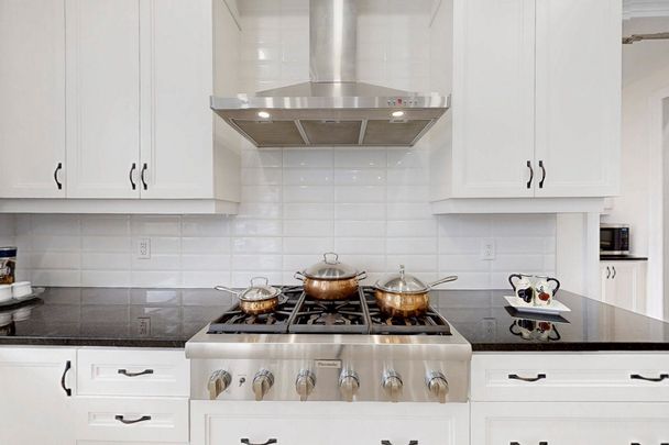 For Lease - 163 Ballantyne Boulevard, Vaughan, Ontario - Photo 1