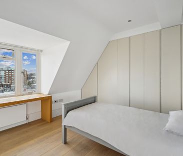 Contemporary House with Rare Outdoor Spaces in the Heart of Marylebone - Photo 1