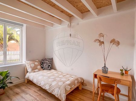 Location Maison 6 pièces 91m² NANTES 44300 - Photo 4
