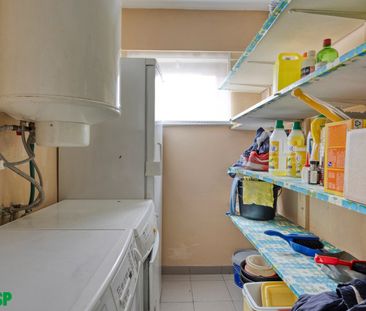 Ruime gezinswoning met 5 slaapkamers nabij Olen-Centrum. - Photo 1