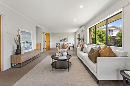 Spacious 4BR Home with Garden! - Photo 2