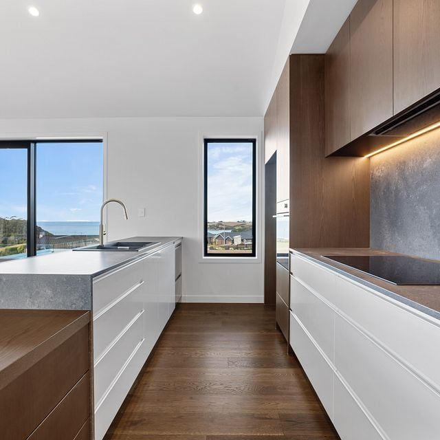 Luxury Coastal Living with Pool & Sea Views - Photo 1