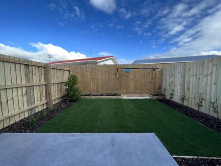 4/16 Rutherford Street, Woolston - Photo 2