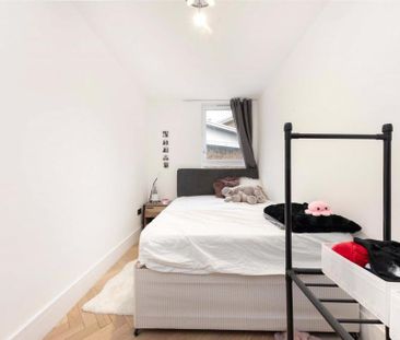 Thomas More Street, Wapping, London, E1W - Photo 6