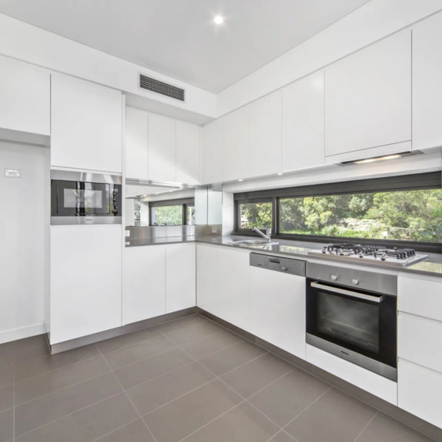 211/2 Scotsman Street, Glebe. - Photo 1