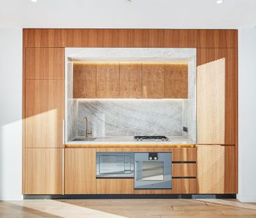 21st floor unfurnished studio apartment - King + Phillip - Photo 2