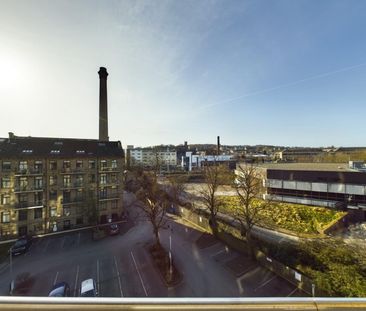 VM1, Victoria Mills, Salts Mill Road, Shipley - Photo 4