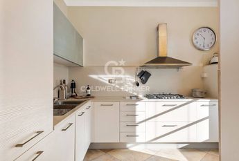 Via Murli, Pietrasanta, Tuscany 54038