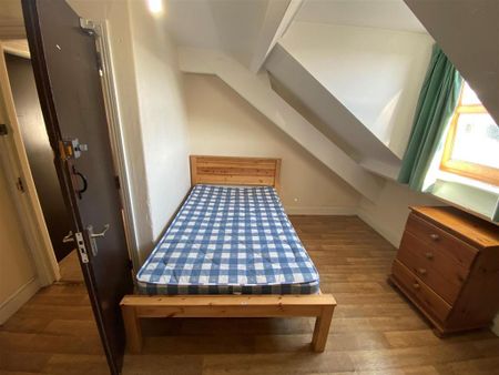 6 bedroom house to rent - Photo 3