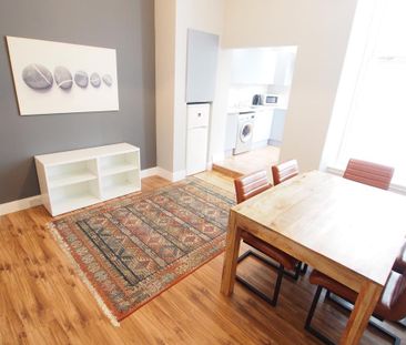 2 bedroom flat to rent - Photo 4