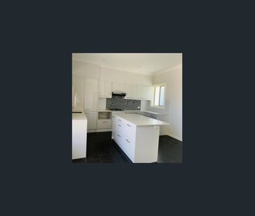 Beautiful two bedroom home! - Photo 5