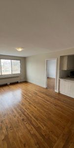 5½ Apartments Available (All Included) - A louer • For Rent - Photo 4