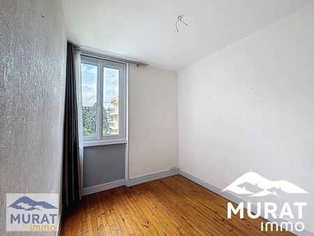 Location Appartement 5 pièces 81m² CHAMALIERES 63400 - Photo 4