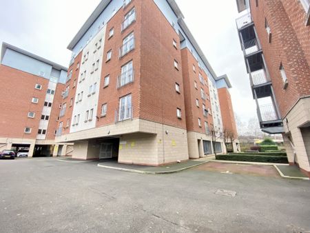 3 Elmira Way, SALFORD - Photo 2