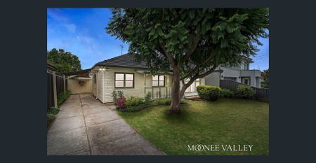 Move-In Ready Comfort in a Prime Location - Photo 4