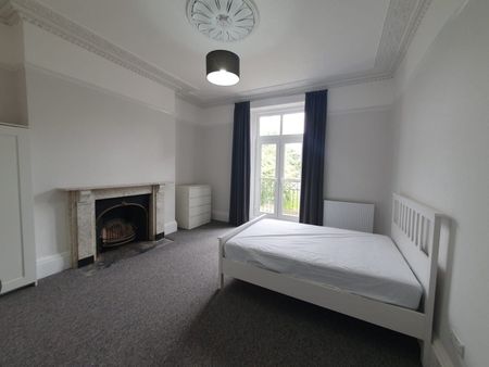 8 Bed Semi-Detached House, Cotham, BS6 - Photo 2