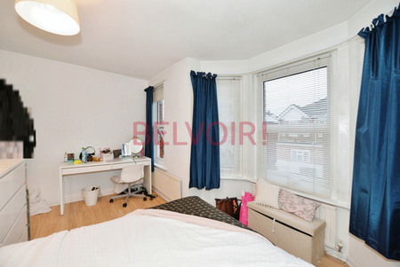 5 bedroom semi-detached house to rent - Photo 5