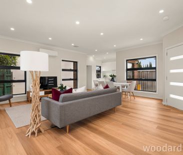 SOPHISTICATED TOWNHOUSE LIVING - Photo 2