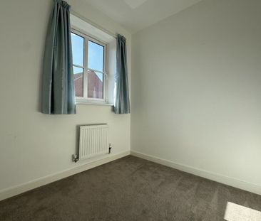 Jameston Close - Photo 3