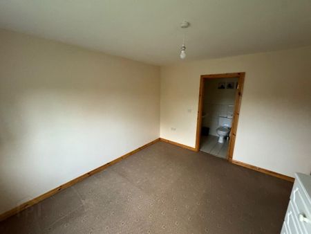 42 Hollyfields, Dungannon, BT71 7BH - Photo 2