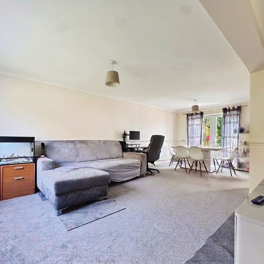 4 Bedroom House To Rent, 4 Bedroom  House To Rent - Photo 1
