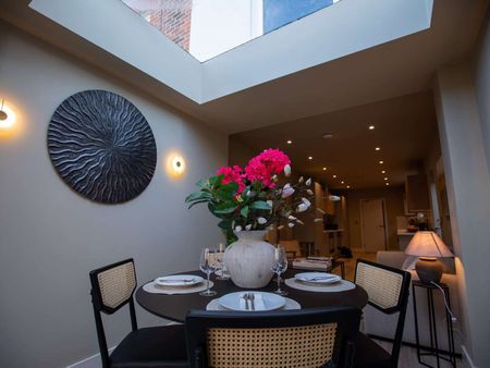 Modern Large Rooms | All Bills Inc | No Deposit Room 5 - Photo 5