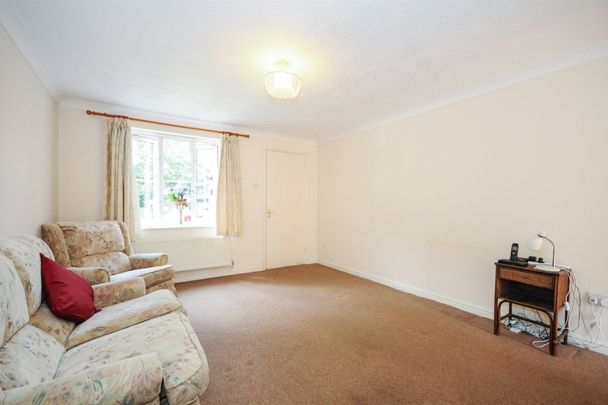 Yarrow Close - Photo 1