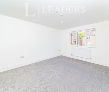 4 bedroom house to rent Maypole Road, Ashurst Wood, RH19 - Photo 2