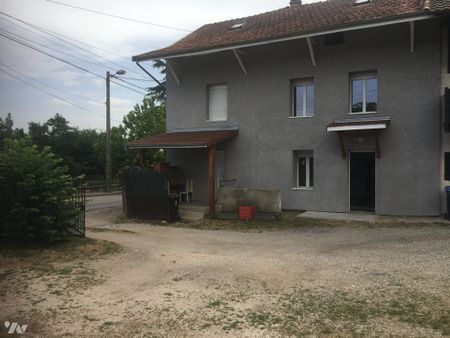 SAINT SAVIN - Route du Bugey - Un appartement de type 5 - Photo 3