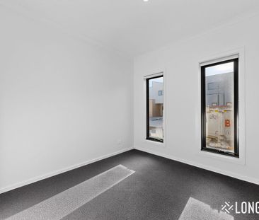 Modern Living in Clyde North - Photo 2
