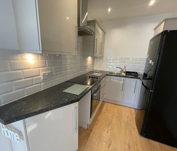 2 bedroom flat to rent - Photo 6
