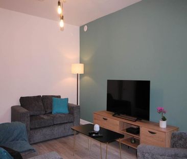 5 bedroom terraced house to rent - Photo 2